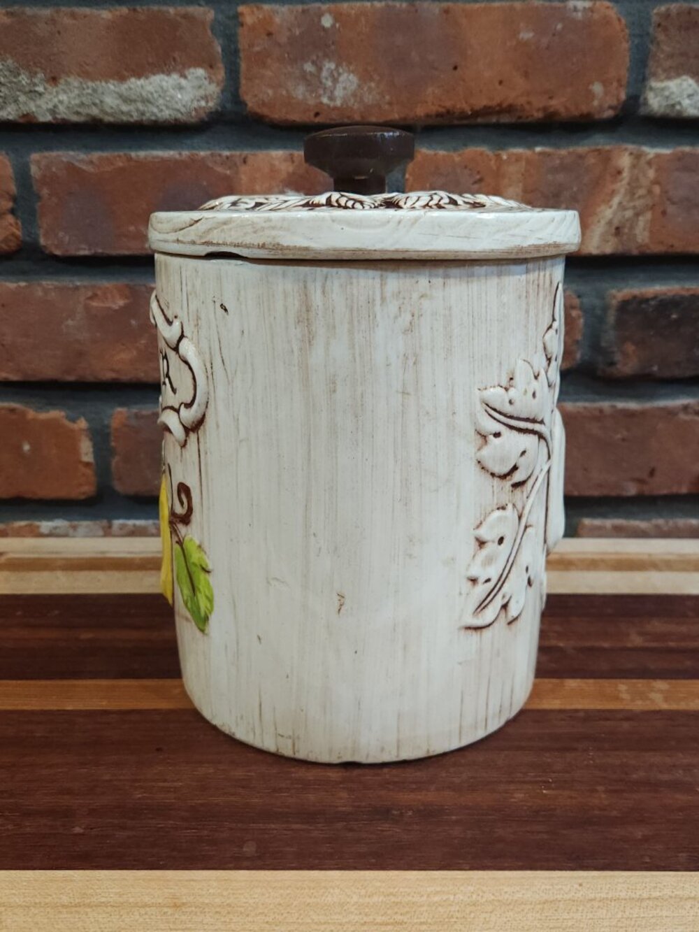 Vintage Treasure Craft Ceramic Wood Grain Apple Sugar Canister Cottagecore Retro - Picture 5 of 14